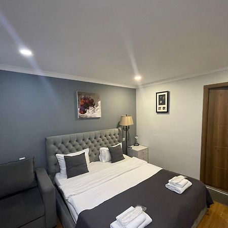 Book Hotel تبليسي المظهر الخارجي الصورة