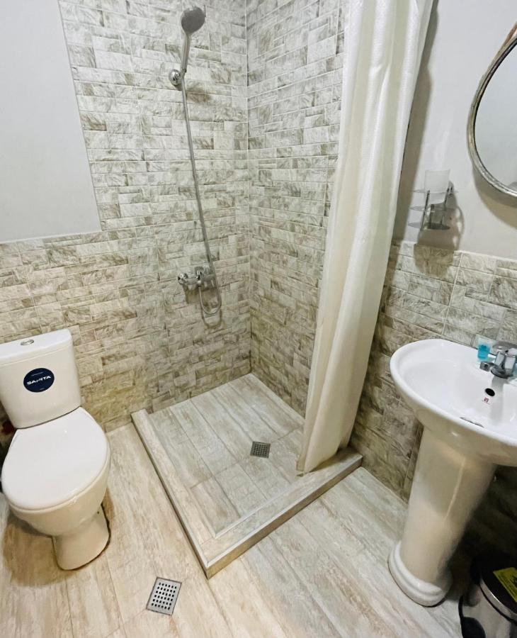 Book Hotel تبليسي المظهر الخارجي الصورة