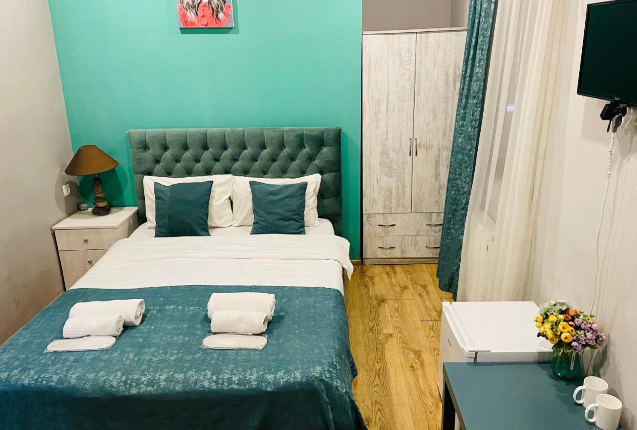 Book Hotel تبليسي المظهر الخارجي الصورة