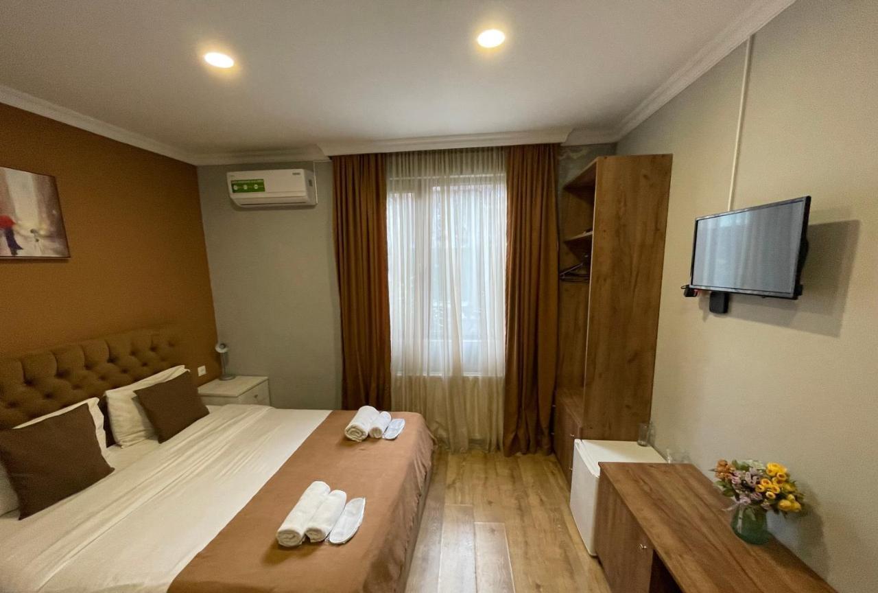 Book Hotel تبليسي المظهر الخارجي الصورة