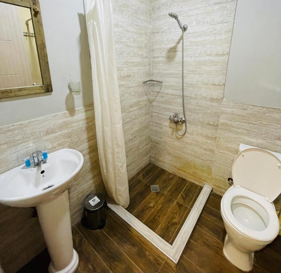 Book Hotel تبليسي المظهر الخارجي الصورة