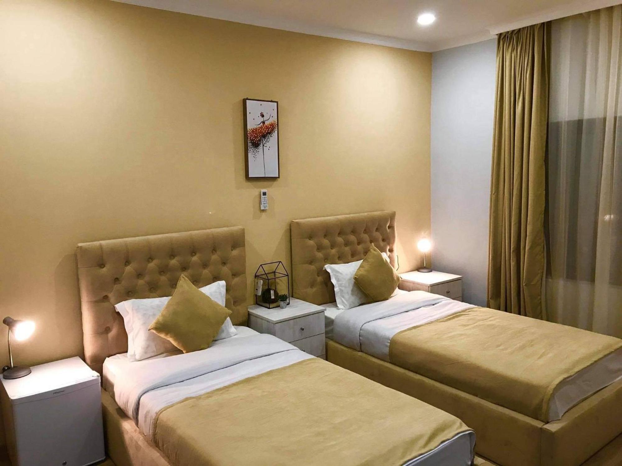 Book Hotel تبليسي المظهر الخارجي الصورة
